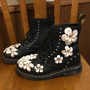 Dr Martens Shoes Dr Martens 1460 Pascal 3d Flower Boots 9
